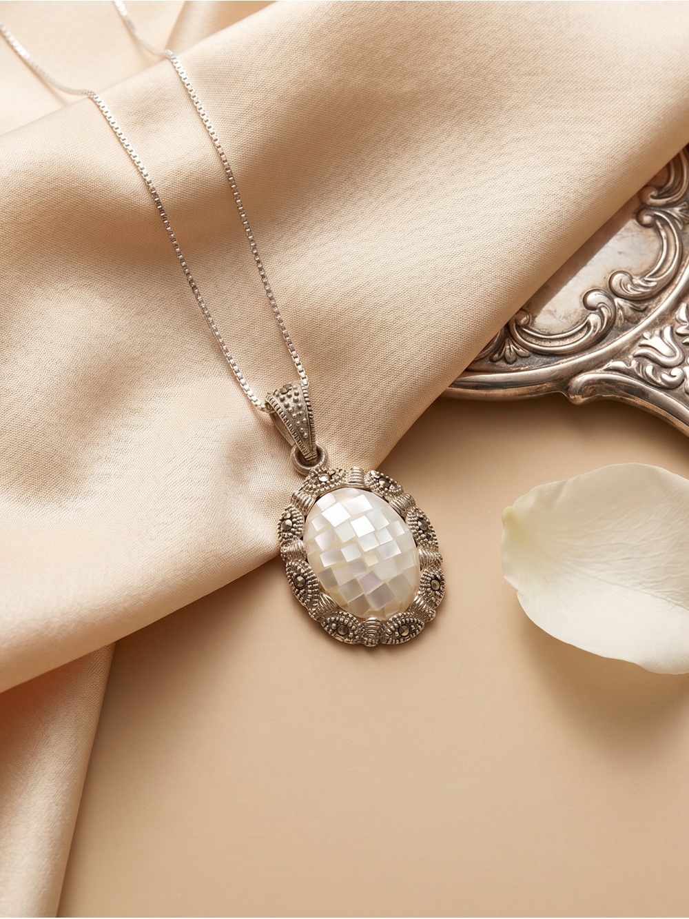 Vintage 925 Sterling Silver Mother of Pearl & Marcasite Necklace | Art Deco